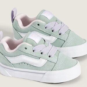 Toddler Knu Skool Shoe (NIB)